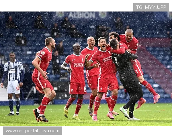 皇马5-1贝蒂斯创四项纪录，主场攻势足球回归