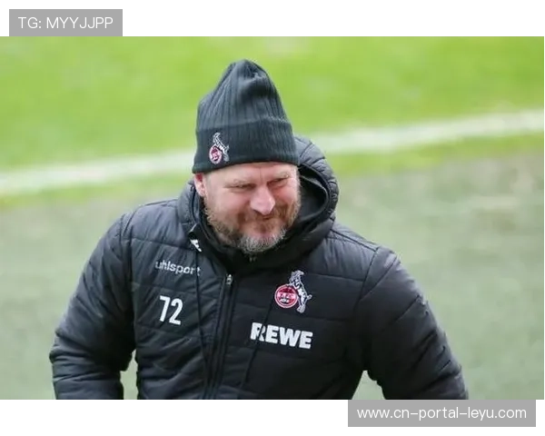 柏林联主帅鲍姆加特完成续约，坦言“团结是球队基石”